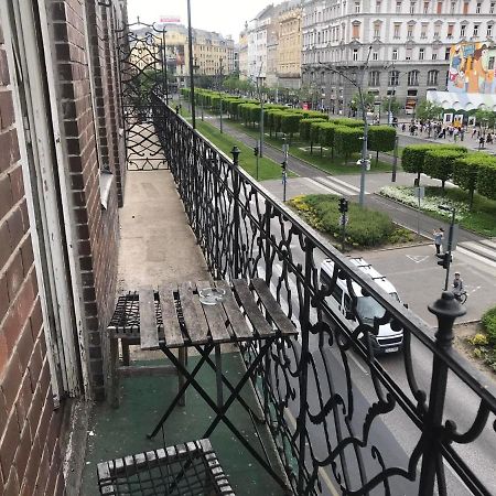 Spacious Apartman In The Center Будапеща Екстериор снимка