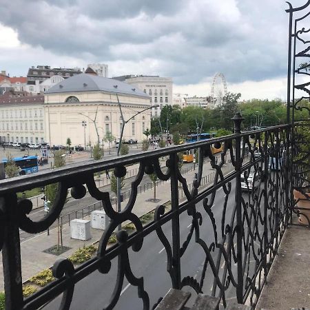 Spacious Apartman In The Center Будапеща Екстериор снимка