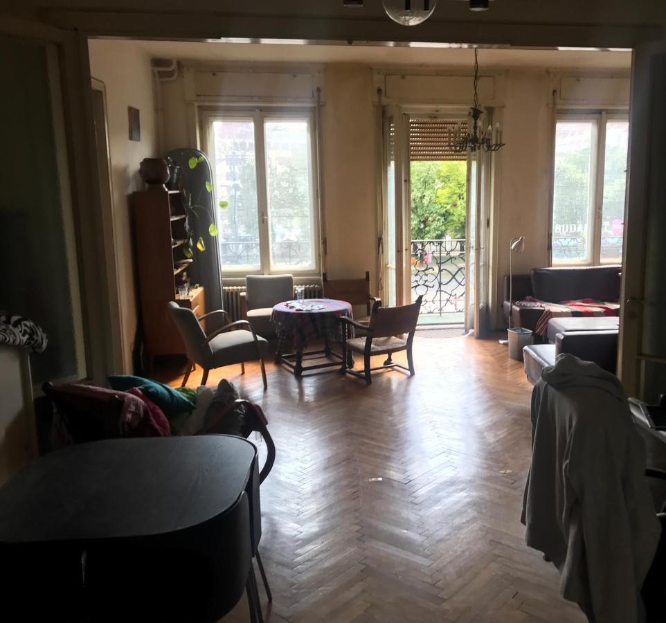 Spacious Apartman In The Center Будапеща Екстериор снимка