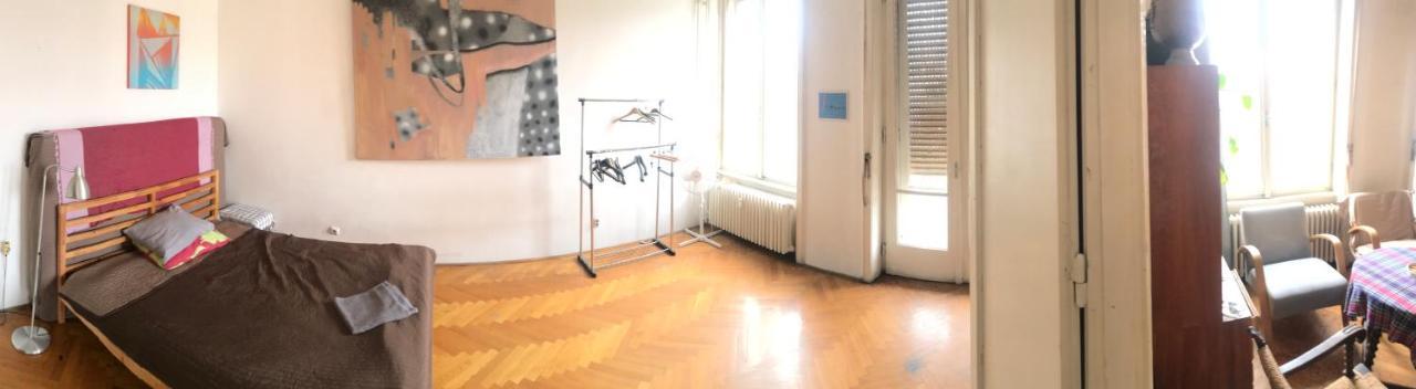 Spacious Apartman In The Center Будапеща Екстериор снимка